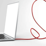 How to Protect Yourself While Using Dating Apps article image