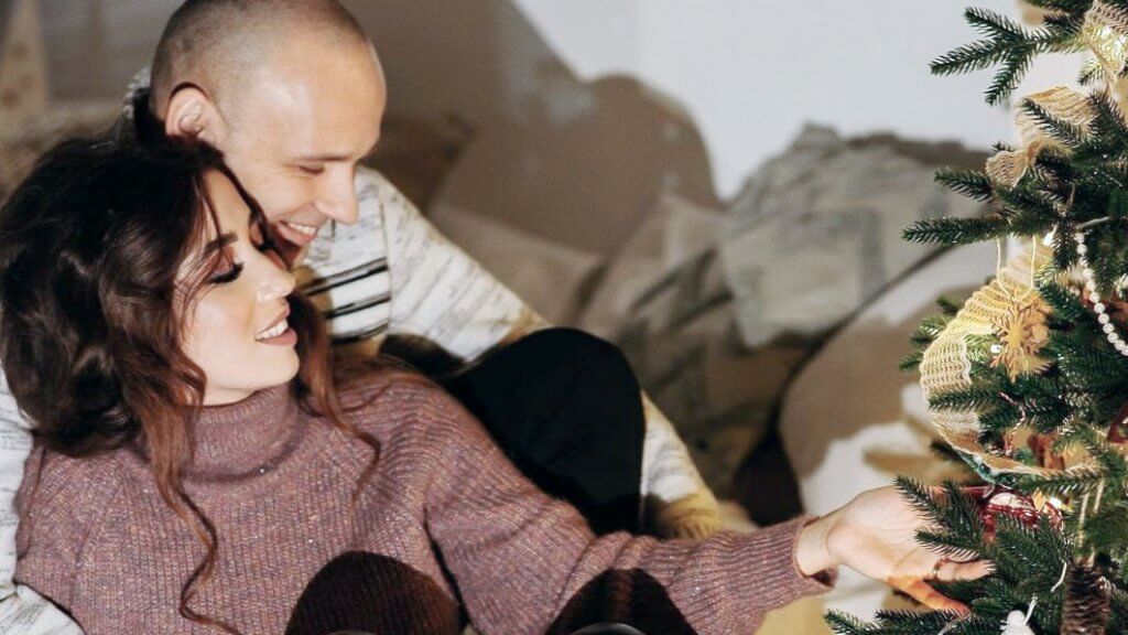You enjoy spending time together.